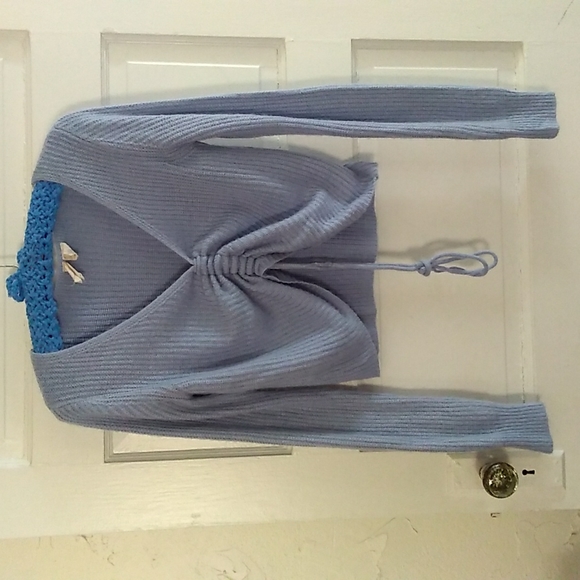 Sky & Sparrow Super Soft Cropped Sweater - Picture 9 of 9